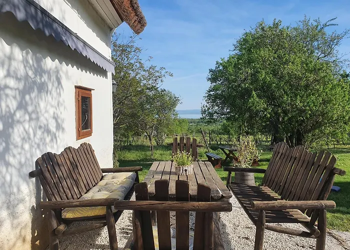 Σπίτι διακοπών Traditional At Balaton